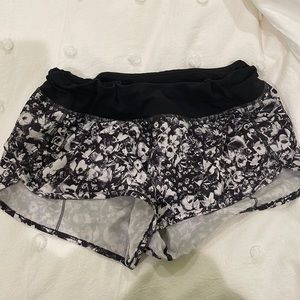 Lululemon Speed Up Shorts 2.5 inch